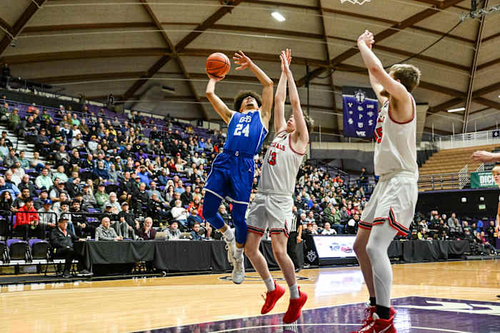 Lincoln Gresham 6A Oregon boys basketball quarterfinal Naji Saker -68